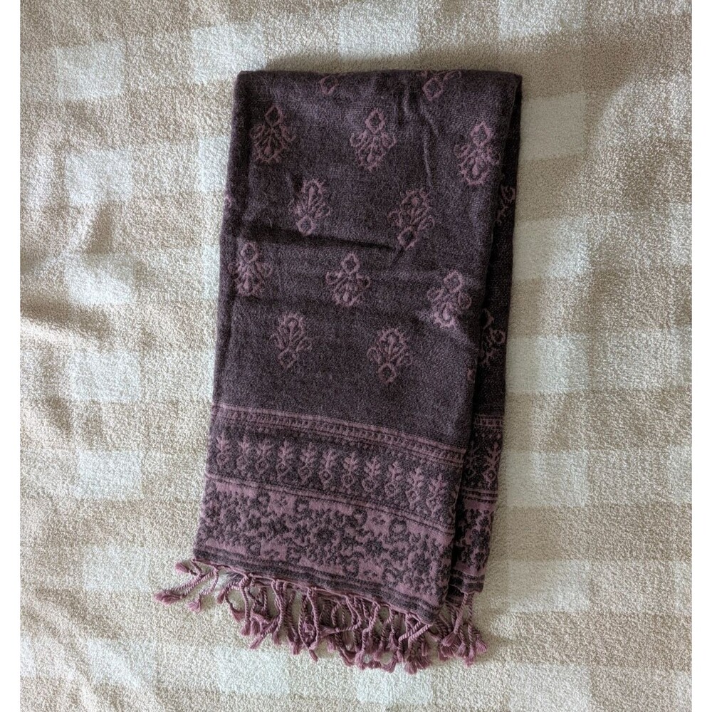 Y2K Abercrombie & Fitch Boho Paisley Medallion Square Scarf Tassel Trim Purple